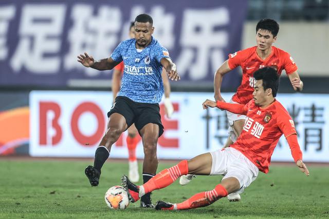 名记：76人的上限比尼克斯高 但他们的下限比尼克斯低