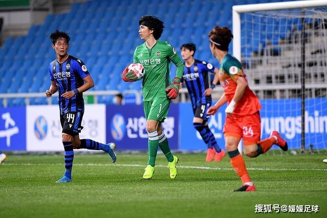 女排逆袭亚运夺冠，赵勇帅位暂时保住但面临考验