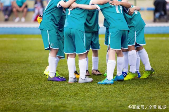 维尔贝克、亨德森2011年曾在桑德兰共事，15年后再次成为队友